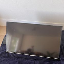 TV - Flatscreen (Samsung, 32inch, Smart TV) 