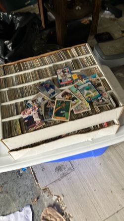 8000 cards probably in here will be mostly baseball other sports in there 80 pct 88 to 78 I think some new stuff I have too many to know what’s in eac