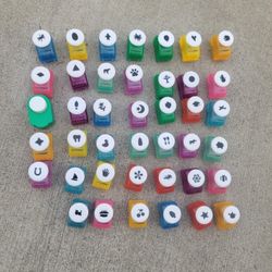 41 Decorative Hole Punchers