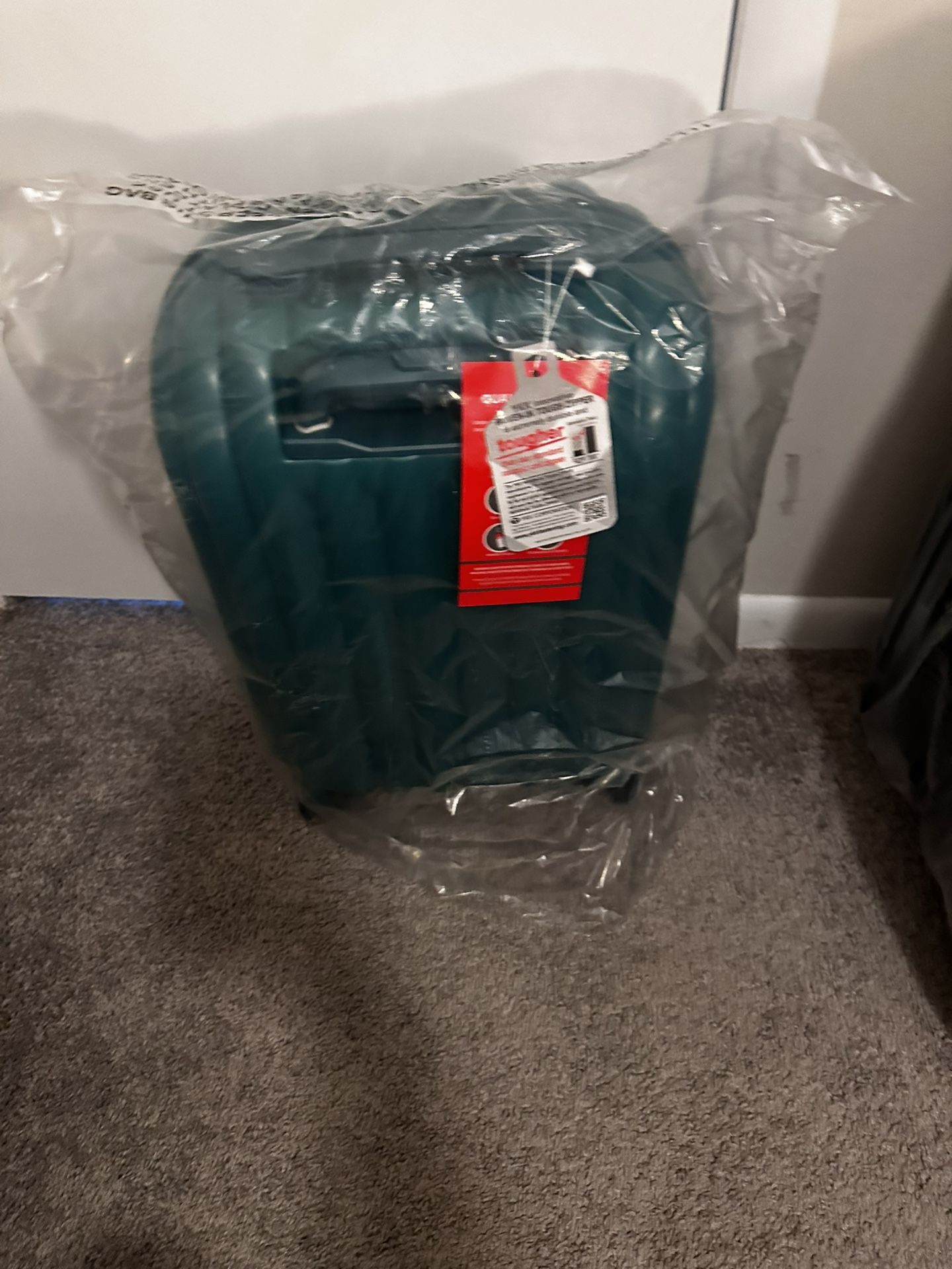 20 Inch Carry-on (New)