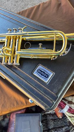 Bundy trumpet ready for school