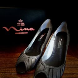 Nina Black Pumps