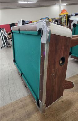 Valley 7ft pool table with new felt and delivery