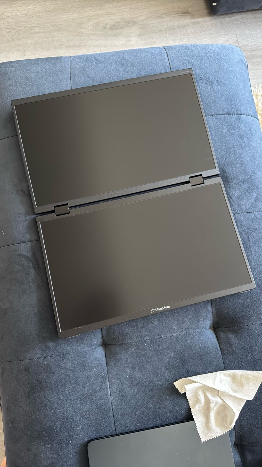 Dual external monitor for pc/macbook