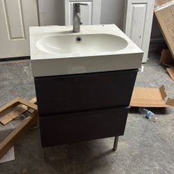 Free IKEA Vanity, 24 Inch