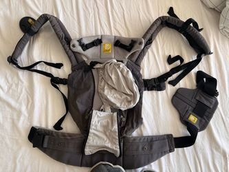 LILLEbaby COMPLETE All Seasons Baby Carrier Charcoal Gray with Lumbar Suppor