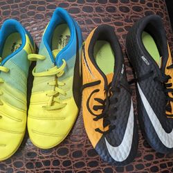 Youth Soccer Cleats - 5Y