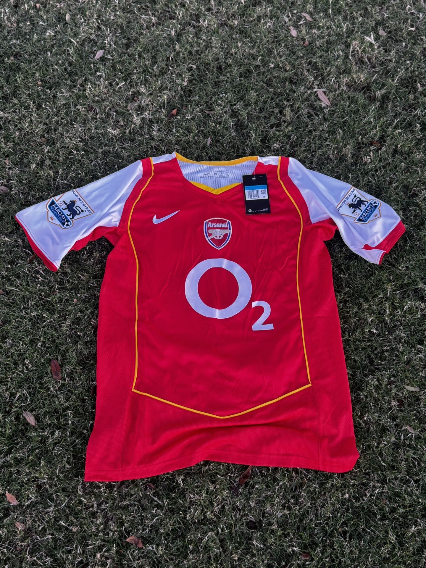 Arsenal FC 2004/05 home soccer jersey Henry 14
