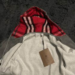 Women’s Medium Burberry Hoodie