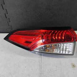 2020 2021 2022 2023 2024 2025 2026 Toyota Corolla  right passenger side taillight oem