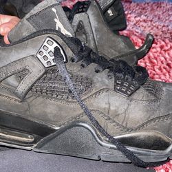 black cats size 9.5 in men 