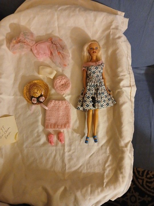 Vintage 1999 Barbie