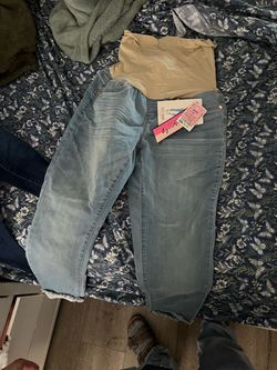 Maternity jeans size medium new