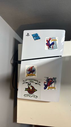 PlayStation 5, monitor ,headphones
