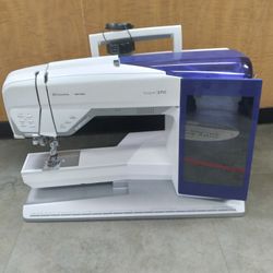 Commercial Sewing Machine