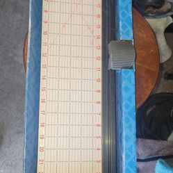 24-in Rotary Ruler Rotary Cutter And Ruler In One
