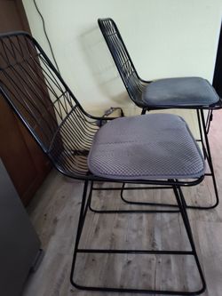 Barstool set with cushions 2