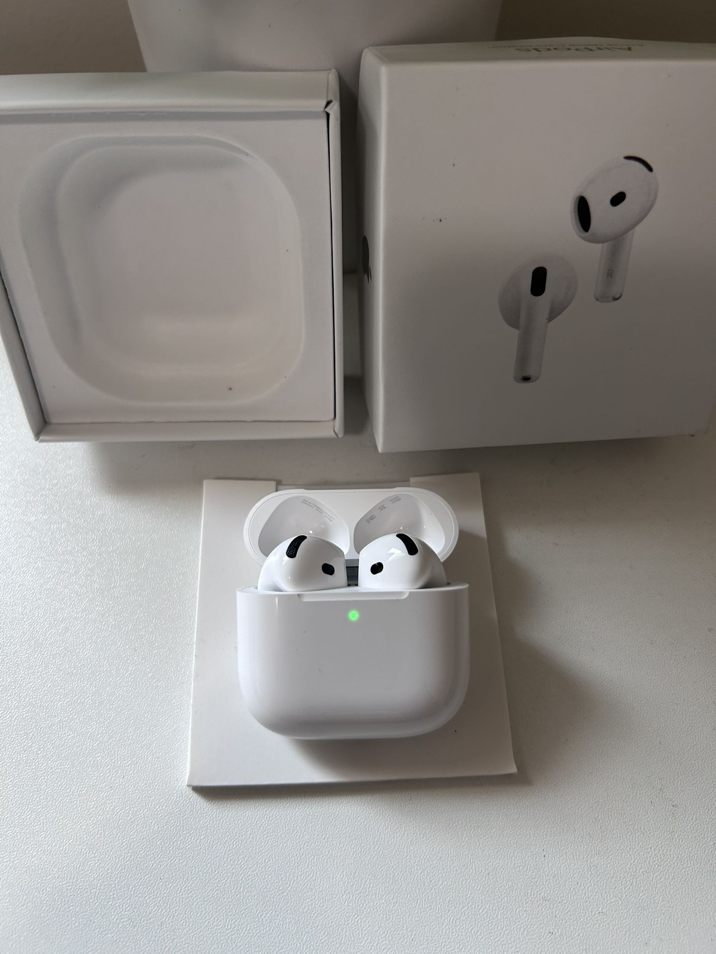 Apple AirPod 4s