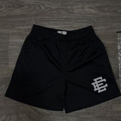 Eric Emanuel short’s (Medium) 