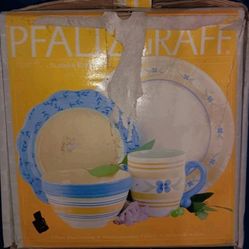 Pfaltzgraff Summer Breeze Floral 3 Piece Place Setting( Box Damage,readDescrip)
