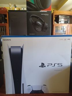 PS5 DISC SYSTEM WITH NEW IN BOX BOSE QUIETCOMFORT SC NOISE CANCELING HEADPHONES $950 FINAL PRICE READ DESCRIPTION