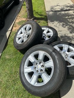 Gmc sierra wheels 20” $880$ obo denali yukon silverado tahoe suburban z71 rst chevrolet rines ss