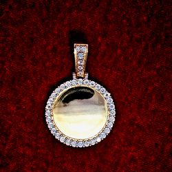 Elegant Gold and Diamond Memory Pendant 10K Yellow Gold 0.75ctw Diamond