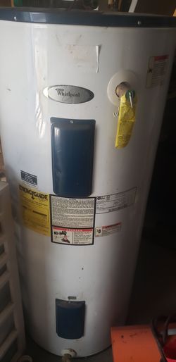 Whirlpool electric water heater 80 gallon for Sale in Cincinnati, OH -  OfferUp