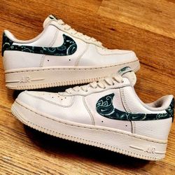 Air Force 1 Green Paisley Size 6.5W