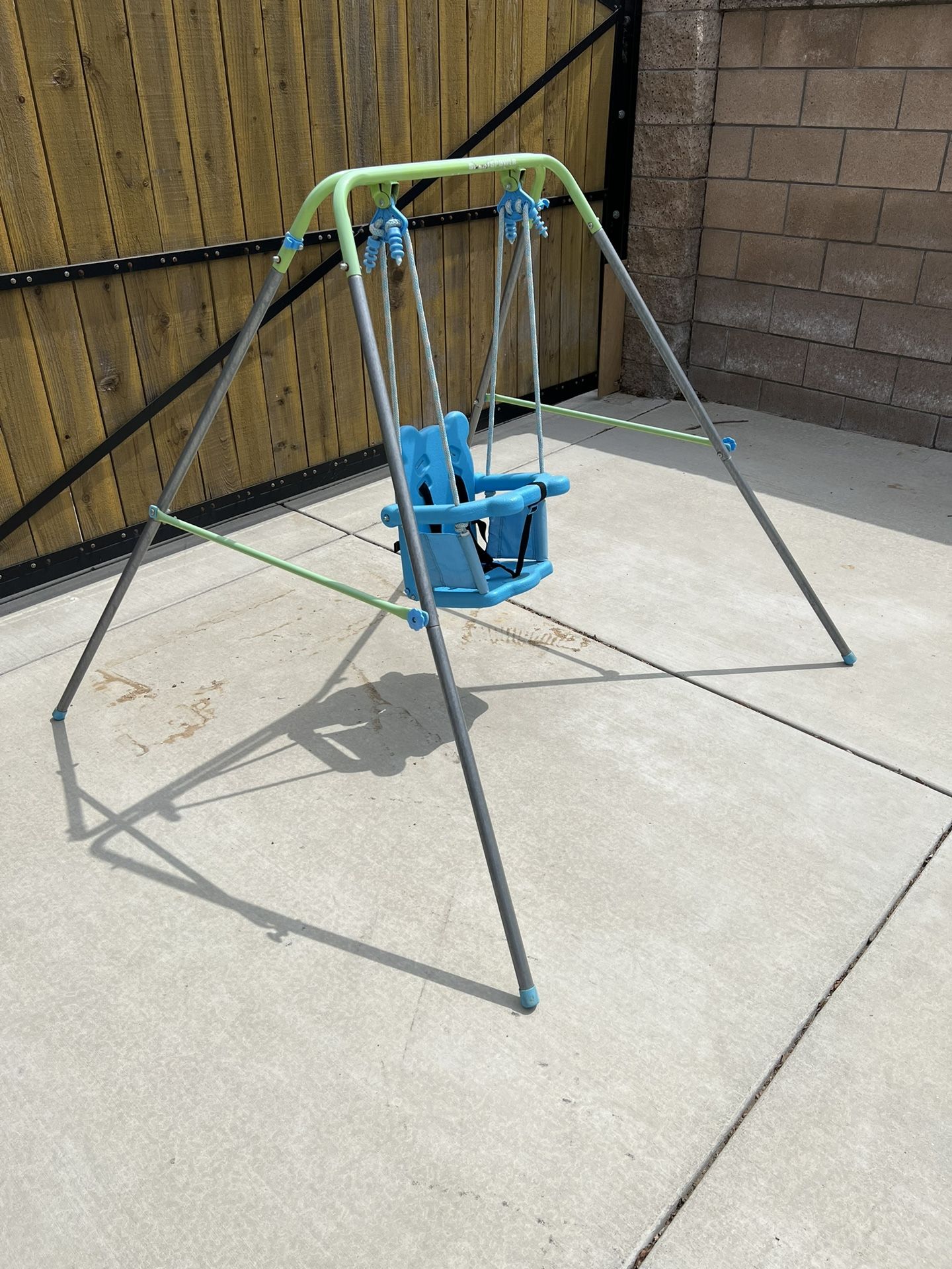 Sportspower My First Toddler Swing for Sale in Ontario, CA OfferUp