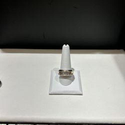 10K Two Tone Diamond Ring Size 10 