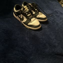 Nike Panda Dunk Lows 