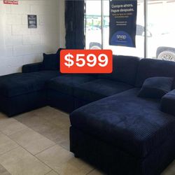 $599! 3pc Sectional 