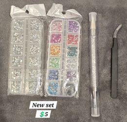 Makeup studs