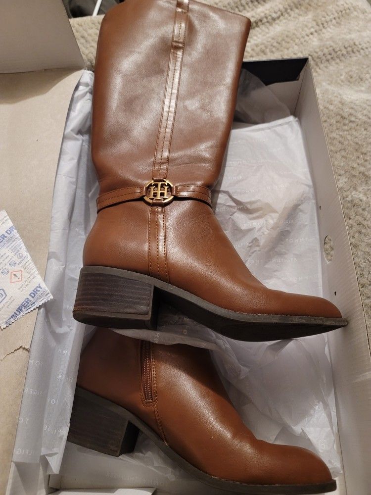 Tommy Hilfiger Boots Women's Size 9 $30 OBO Bremerton Silverdale