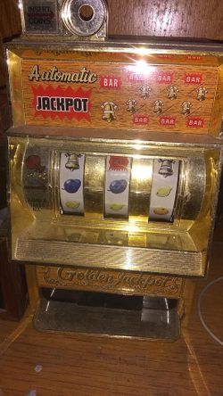 Old personal jackpot slot machine toy