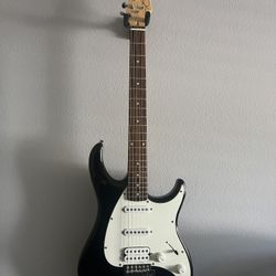 Peavey Raptor Plus Electric Guitar