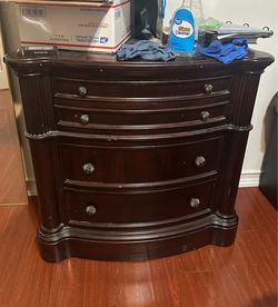 Vintage dresser