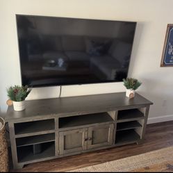 Moving Sale- Bedroom Furniture Set 