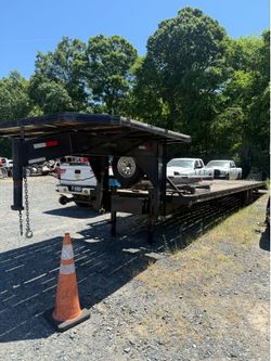 40” Stryker Gooseneck Trailer