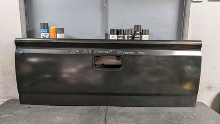 2014-2015-2016-2017-2018 CHEVROLET SILVERADO 1500 TAILGATE OEM USED #10991