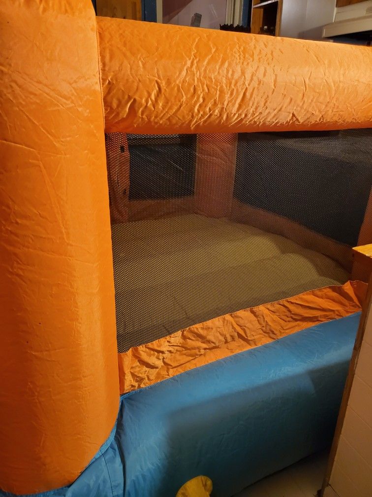 New Inflate 4 Fun Moon bounce