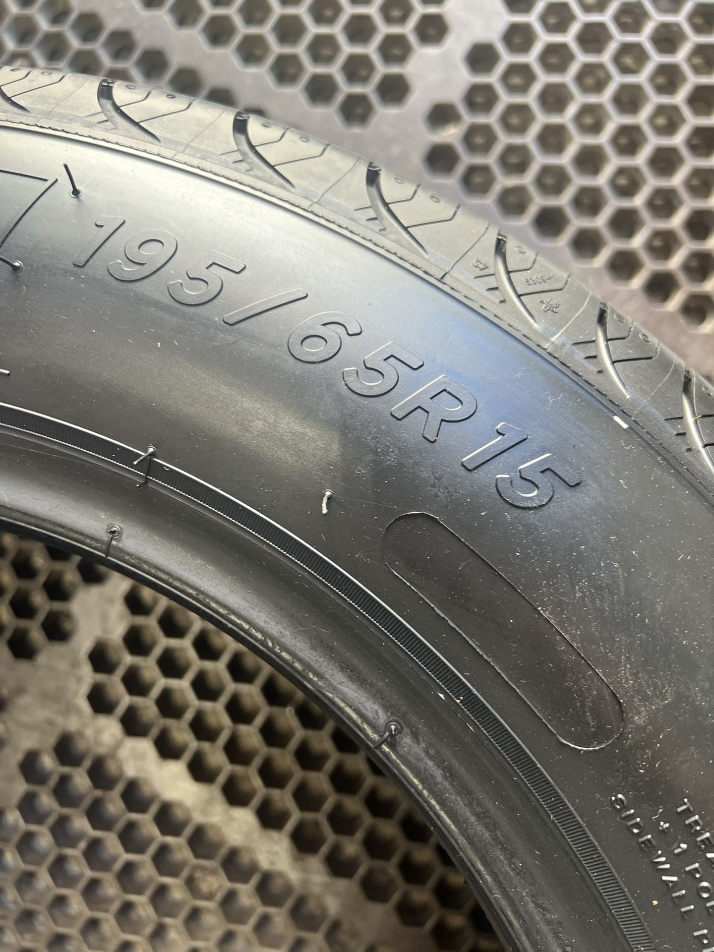 Michelin Tires 195/65R15 Like You 