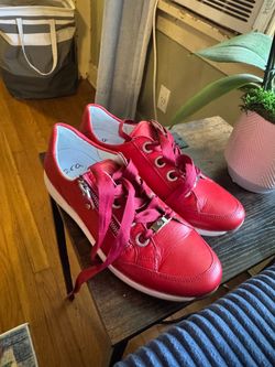 RED LEATHER SNEAKERS SIZE 8