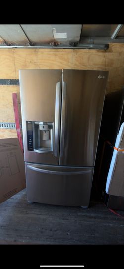 Refrigerator LG