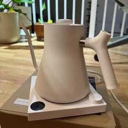 Fellow Stagg EKG Kettle Matte White
