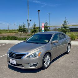 2014 Nissan Altima SV