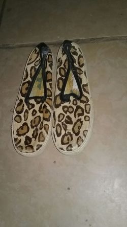 Women's shoes