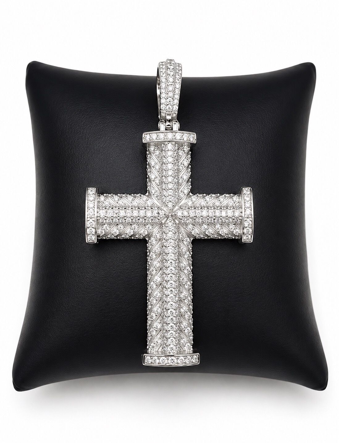 925 Sterling Silver 5.20CT MOISSANITE Iced Out Cross Men’s Pendant