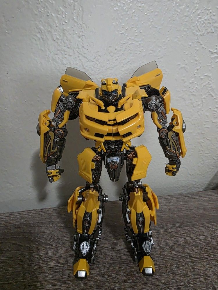 Wasp Warrior. KO masterpiece Bumblebee